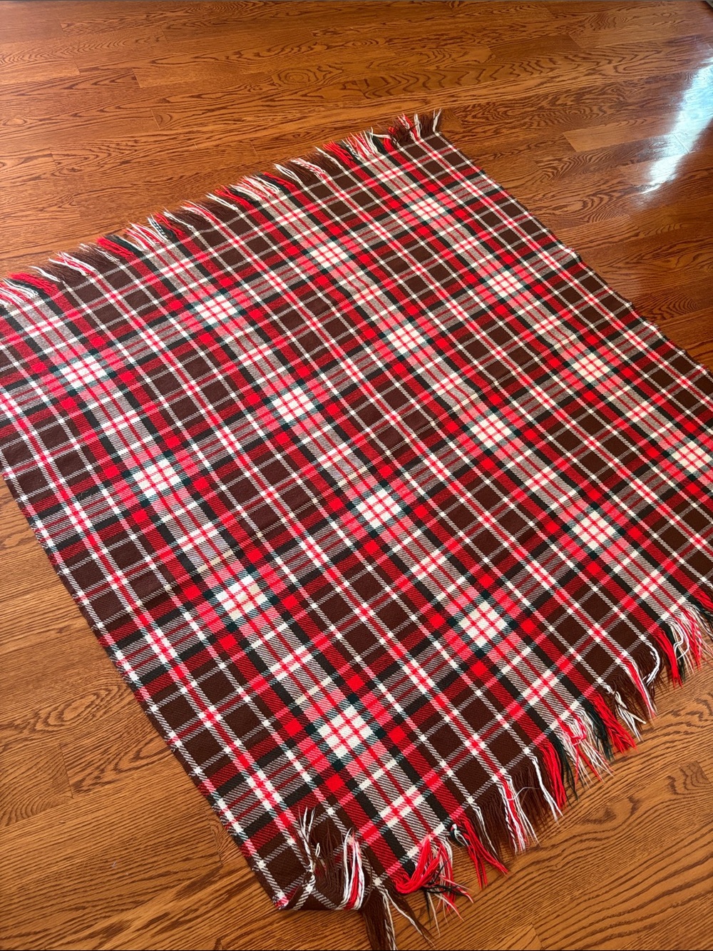 Vintage Troy Robe Tartan Plaid 100% Wool Throw Blanket 60 x 54 excellent!